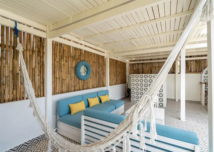 Collins Pool Villa Uluwatu (Bali)