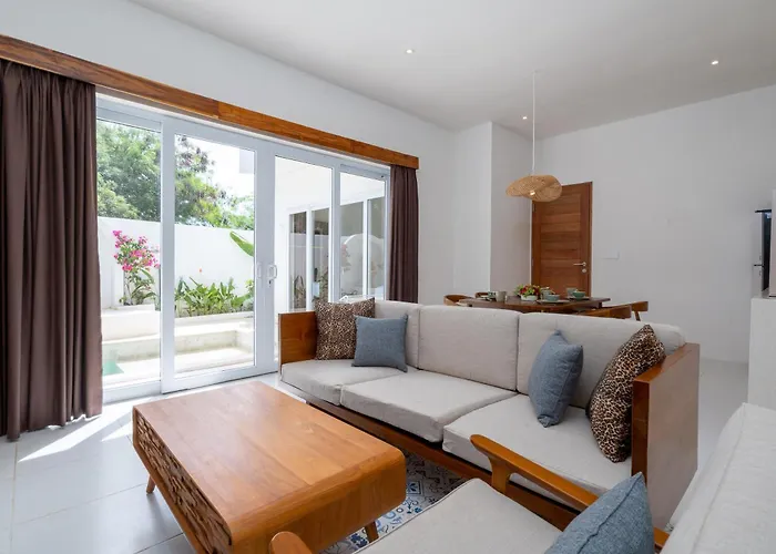 Collins Pool Villa *